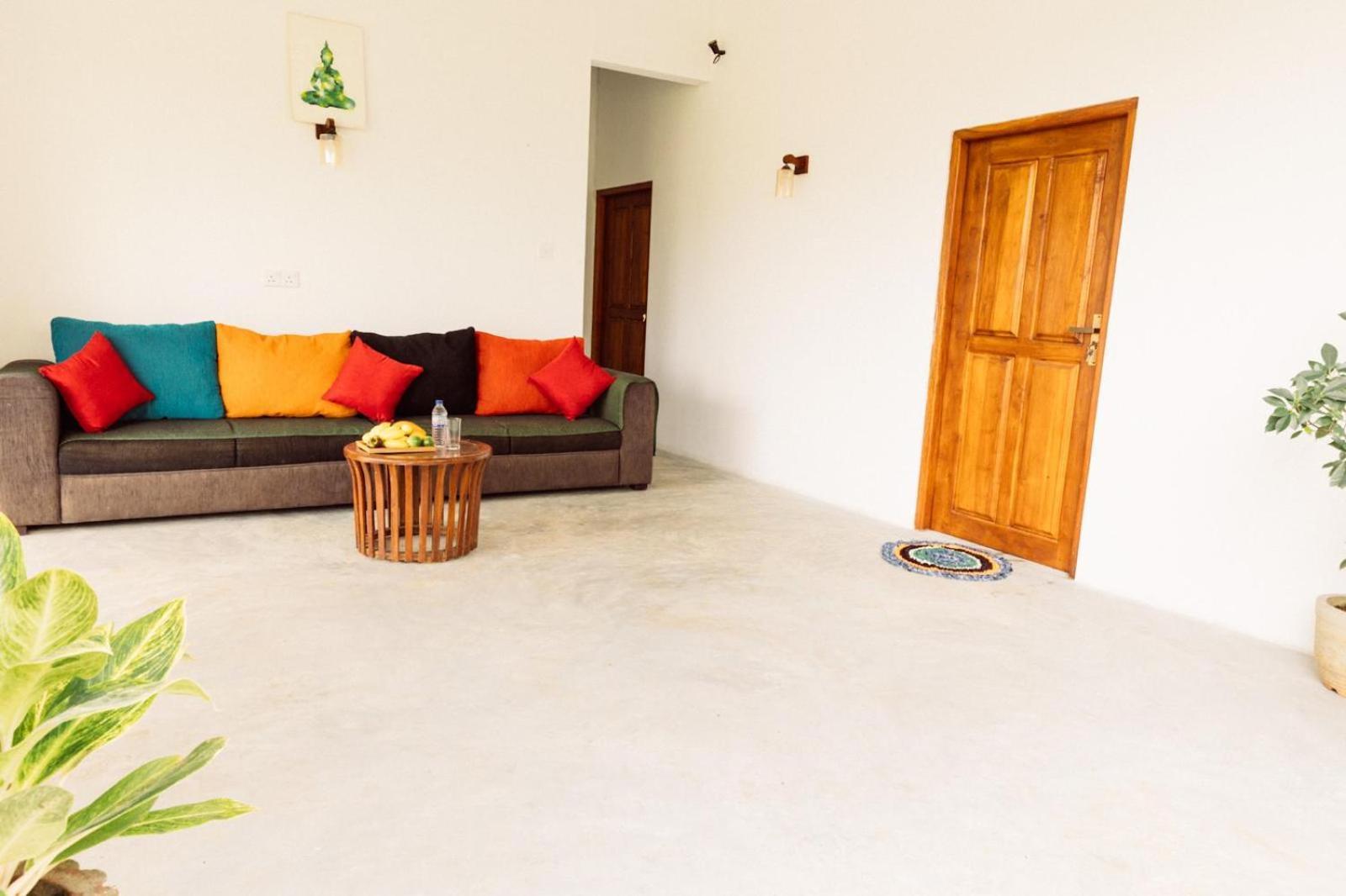 Hiriketiya Ladina Homestay Діквелла Екстер'єр фото